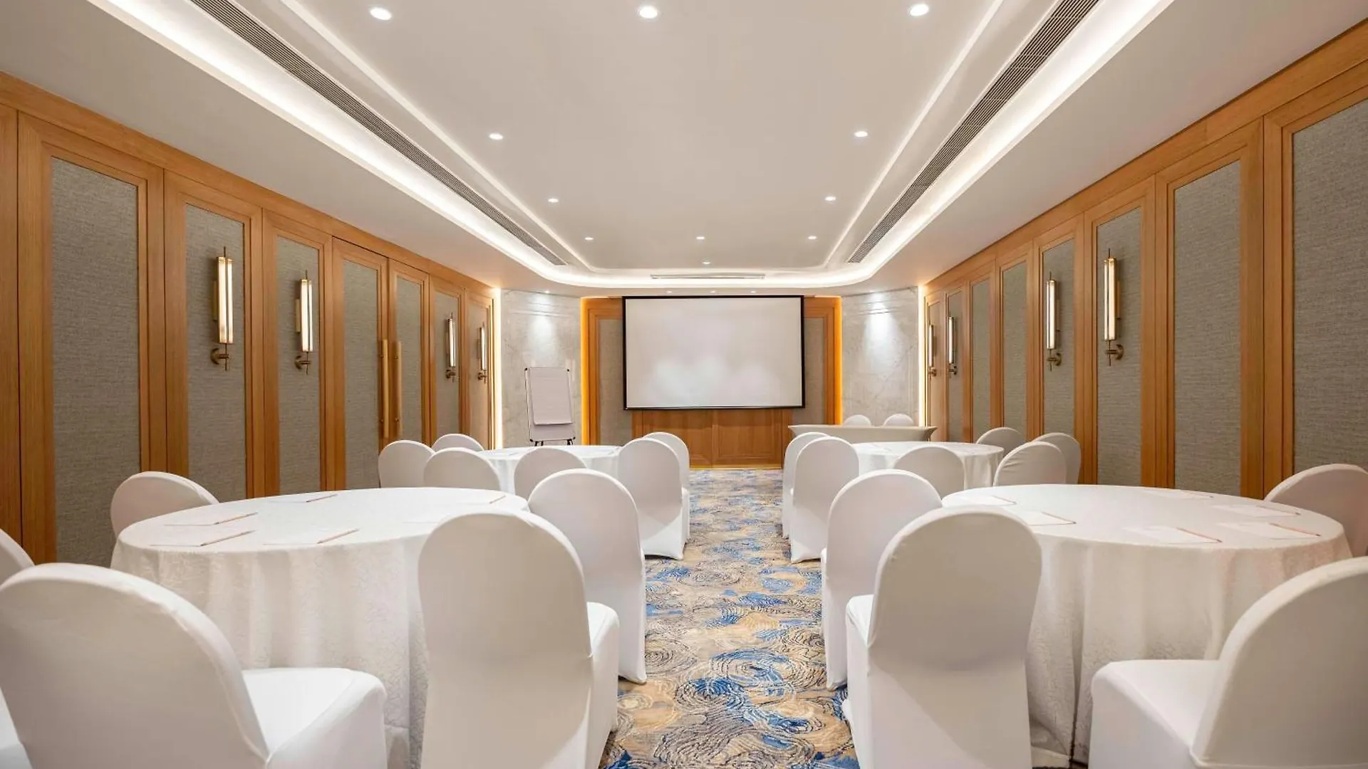 *****  Radisson Gurugram Udyog Vihar Hotel Gurgaon India