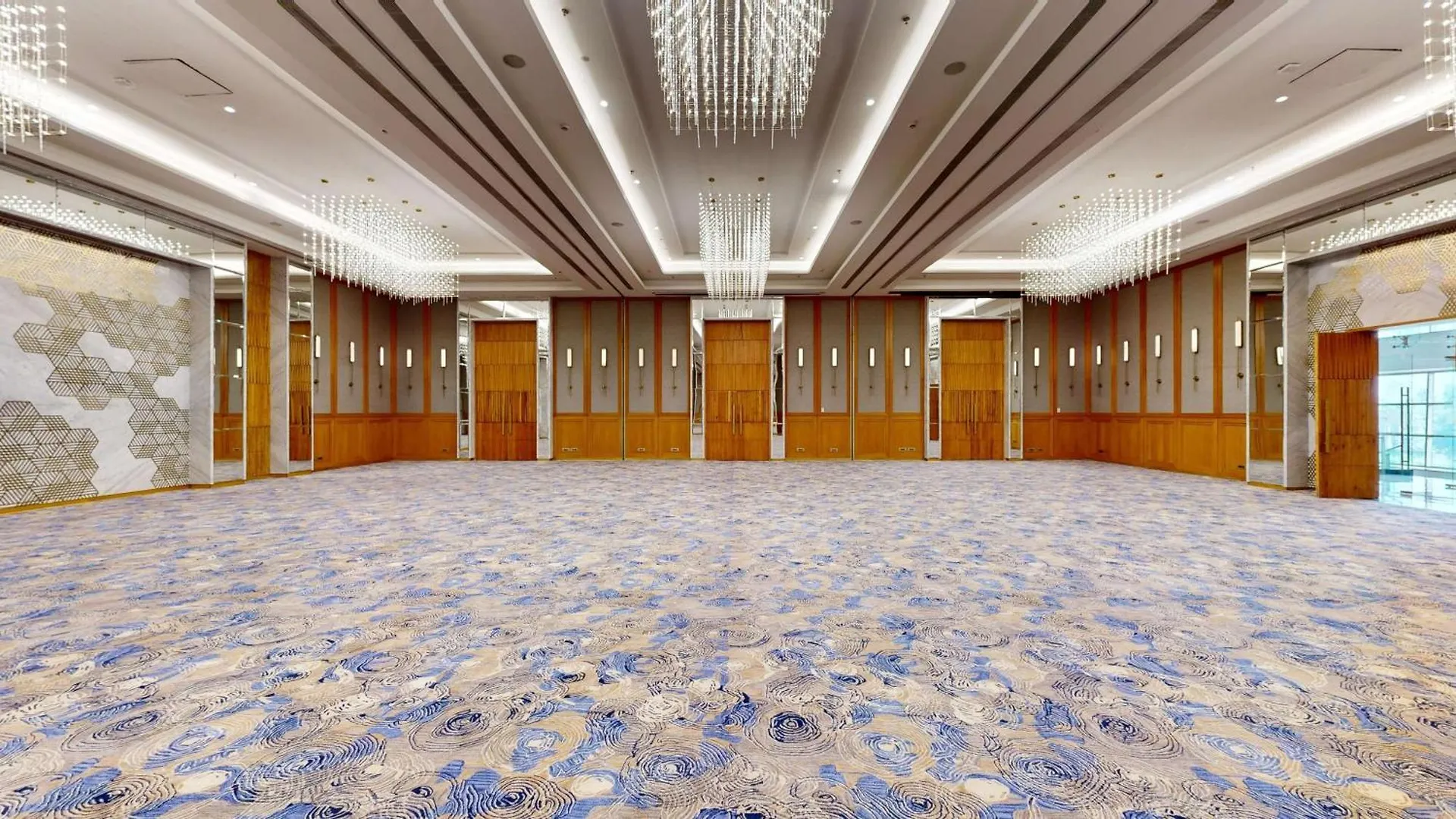 Radisson Gurugram Udyog Vihar Hotel Gurgaon