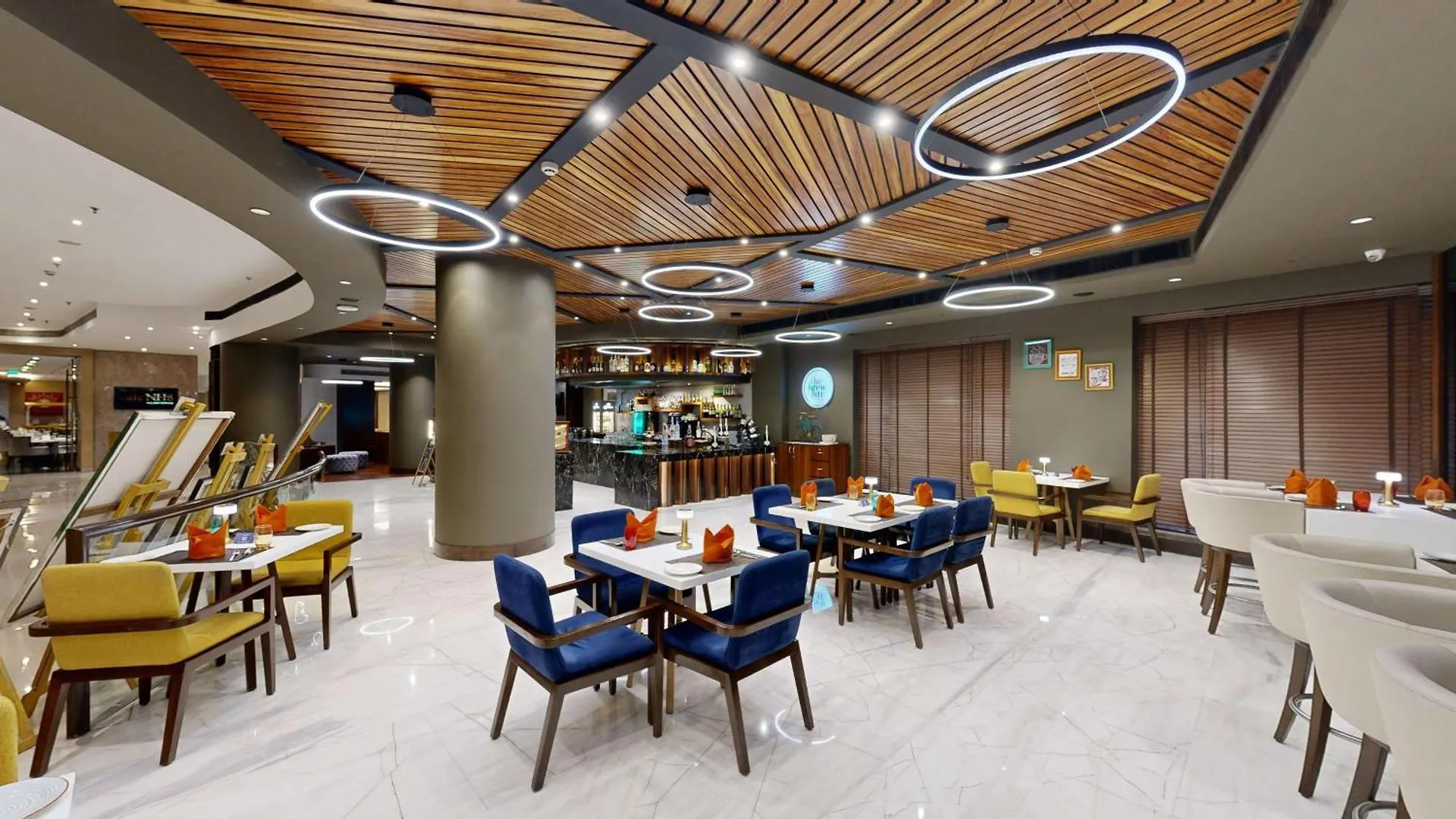 Radisson Gurugram Udyog Vihar Hotel Gurgaon 5*,