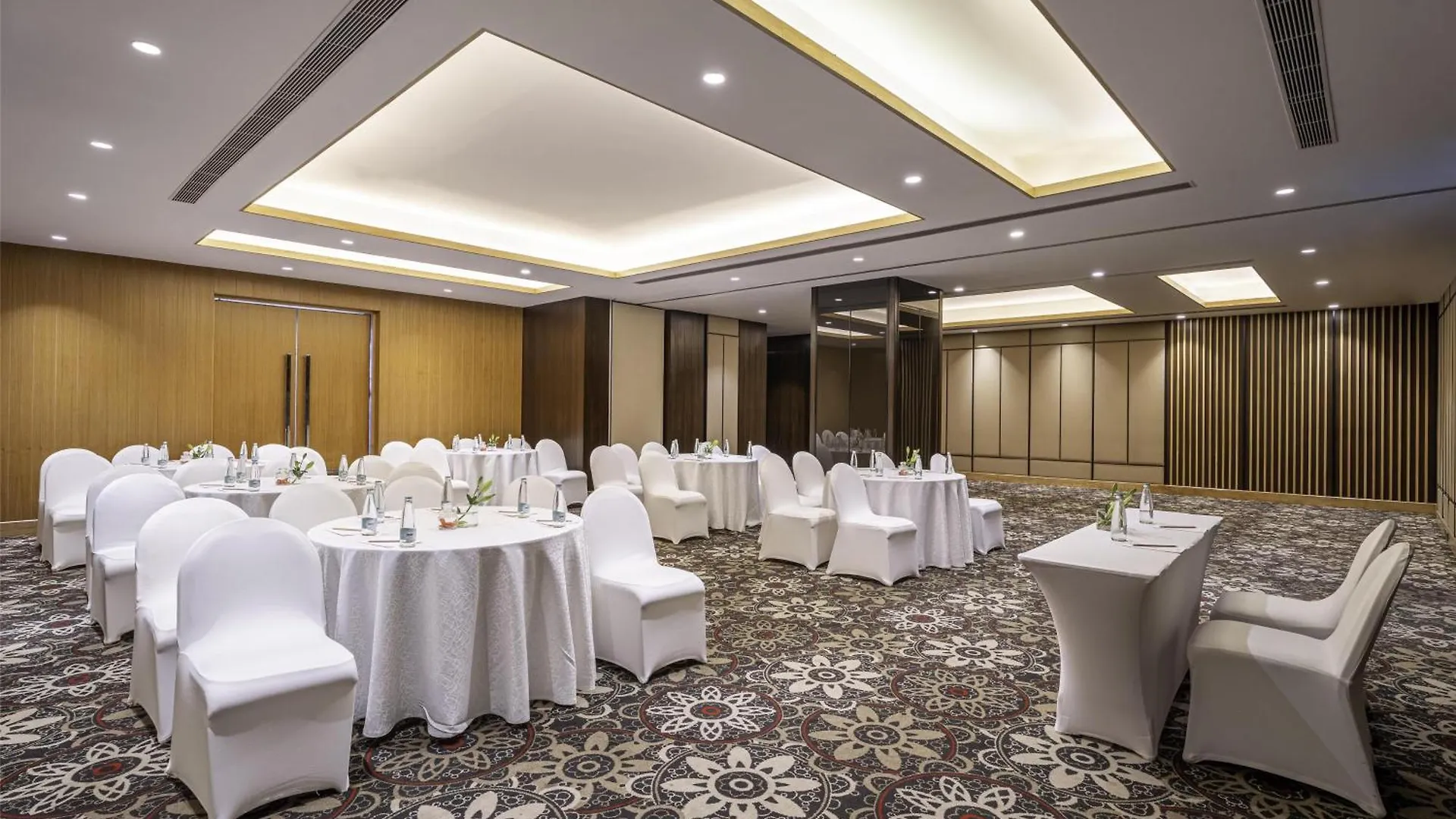 Radisson Gurugram Udyog Vihar Hotel Gurgaon India