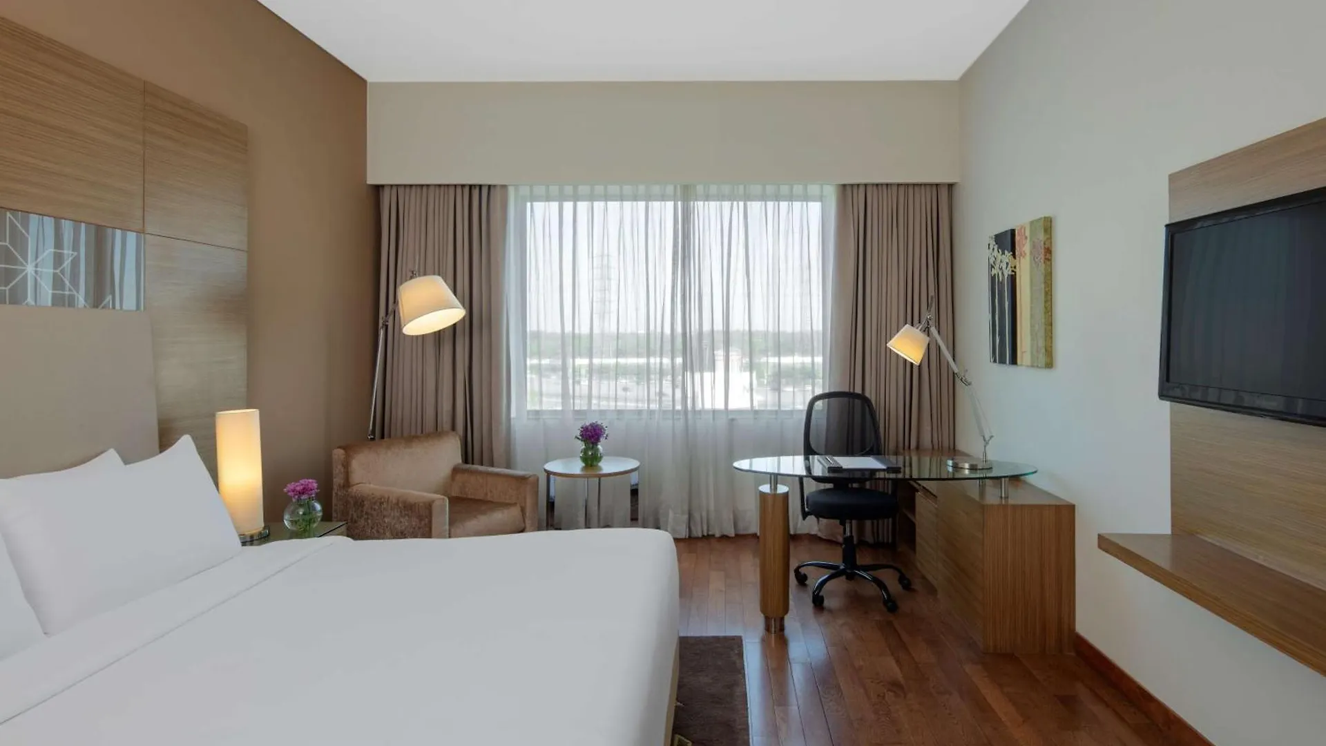 Hotel Radisson Gurugram Udyog Vihar à Gurgaon 5*,  Inde